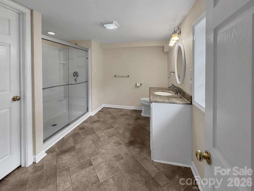700 Branton Drive, Shelby, NC 28152.  MLS# CAR4403099, YatesRealty ID 38651. 