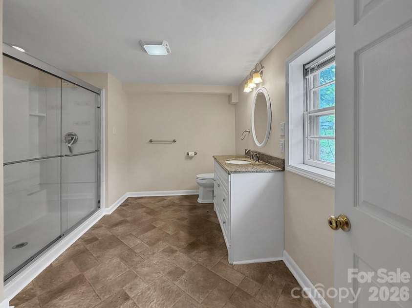 700 Branton Drive, Shelby, NC 28152.  MLS# CAR4403099, YatesRealty ID 38651. 