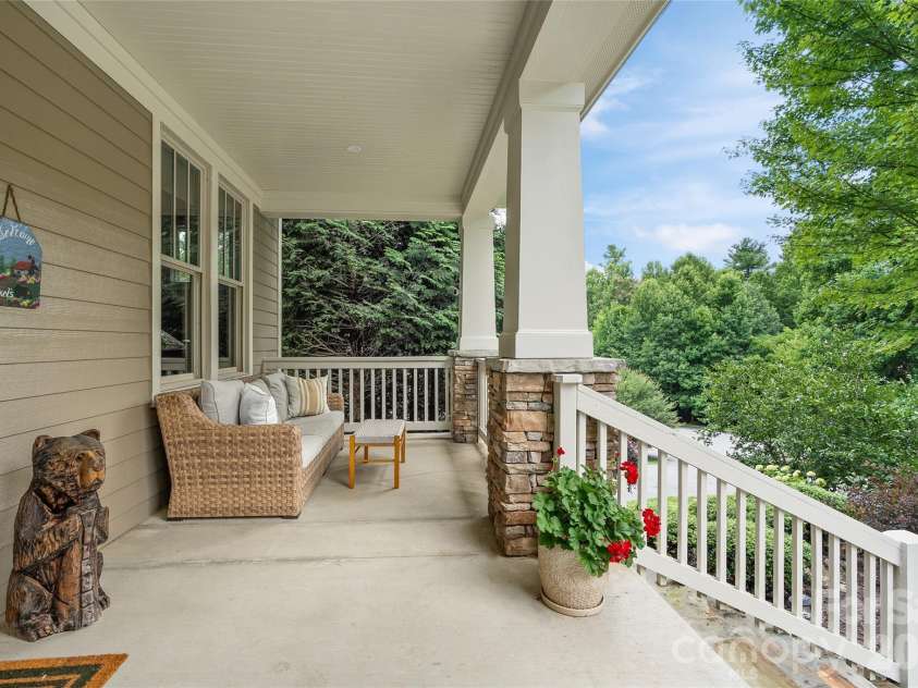 46 Slide Rock Way, Fairview, NC 28730.  MLS# CAR4405082, YatesRealty ID 38652. 