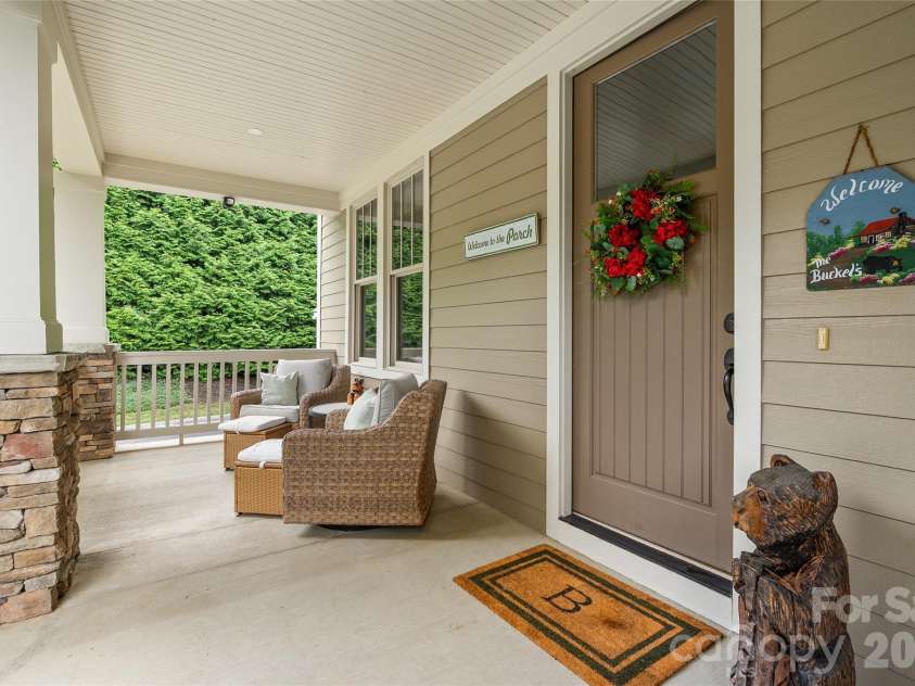 46 Slide Rock Way, Fairview, NC 28730.  MLS# CAR4405082, YatesRealty ID 38652. 