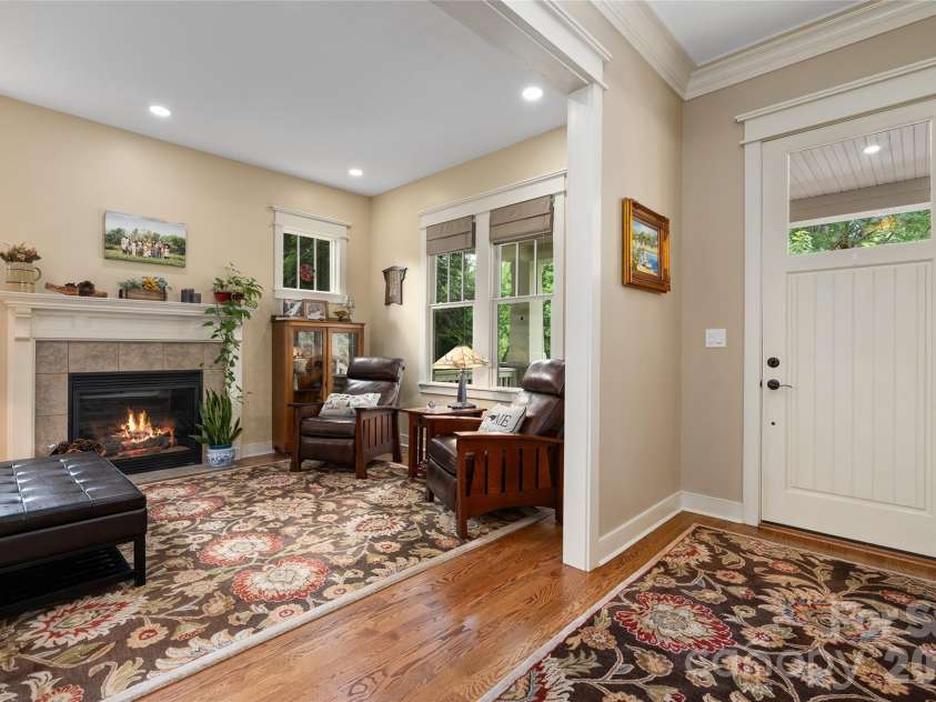 46 Slide Rock Way, Fairview, NC 28730.  MLS# CAR4405082, YatesRealty ID 38652. 