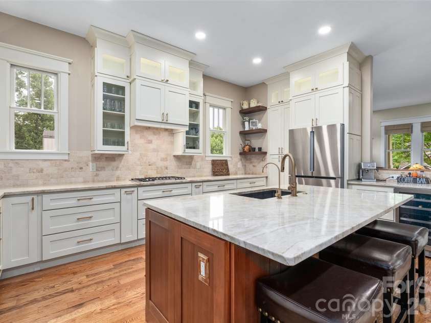 46 Slide Rock Way, Fairview, NC 28730.  MLS# CAR4405082, YatesRealty ID 38652. 