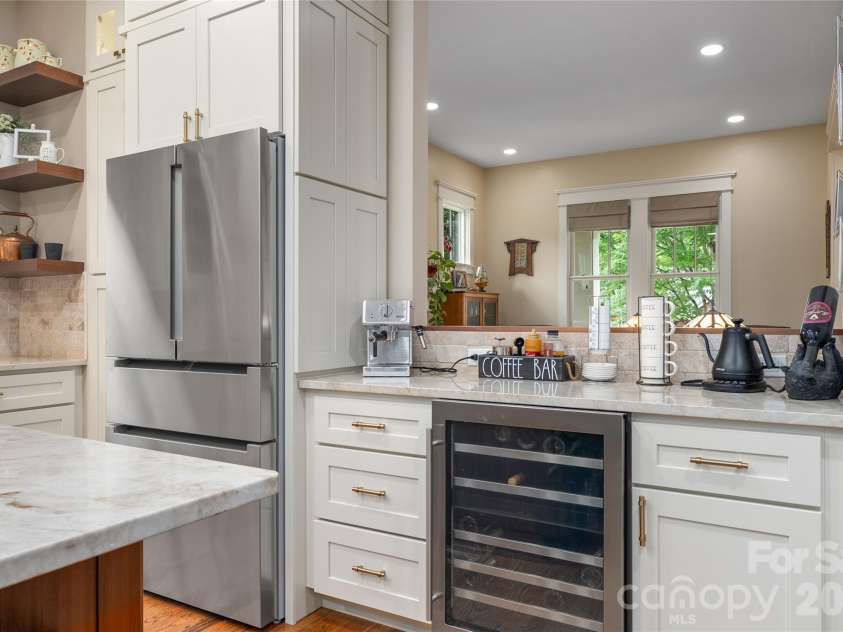 46 Slide Rock Way, Fairview, NC 28730.  MLS# CAR4405082, YatesRealty ID 38652. 