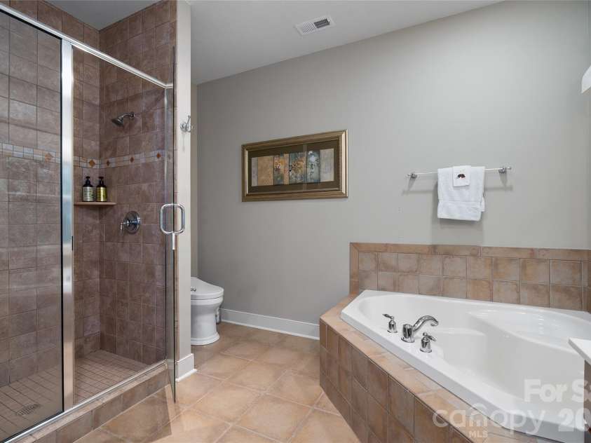46 Slide Rock Way, Fairview, NC 28730.  MLS# CAR4405082, YatesRealty ID 38652. 