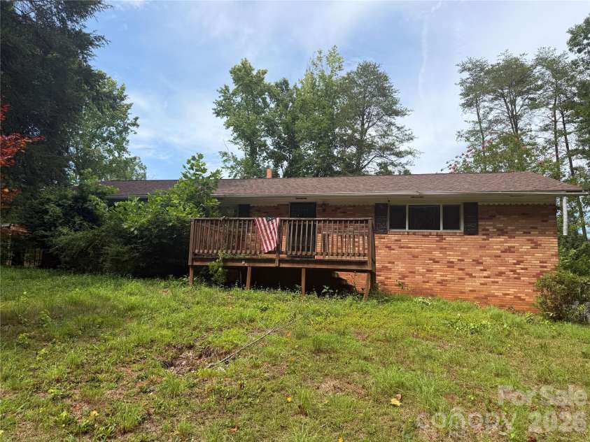 3247 Gastonia Highway, Lincolnton, NC 28092.  MLS# CAR4403127, YatesRealty ID 38654. 