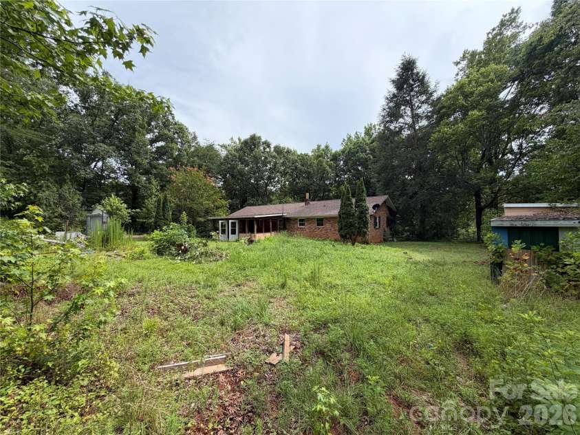3247 Gastonia Highway, Lincolnton, NC 28092.  MLS# CAR4403127, YatesRealty ID 38654. 