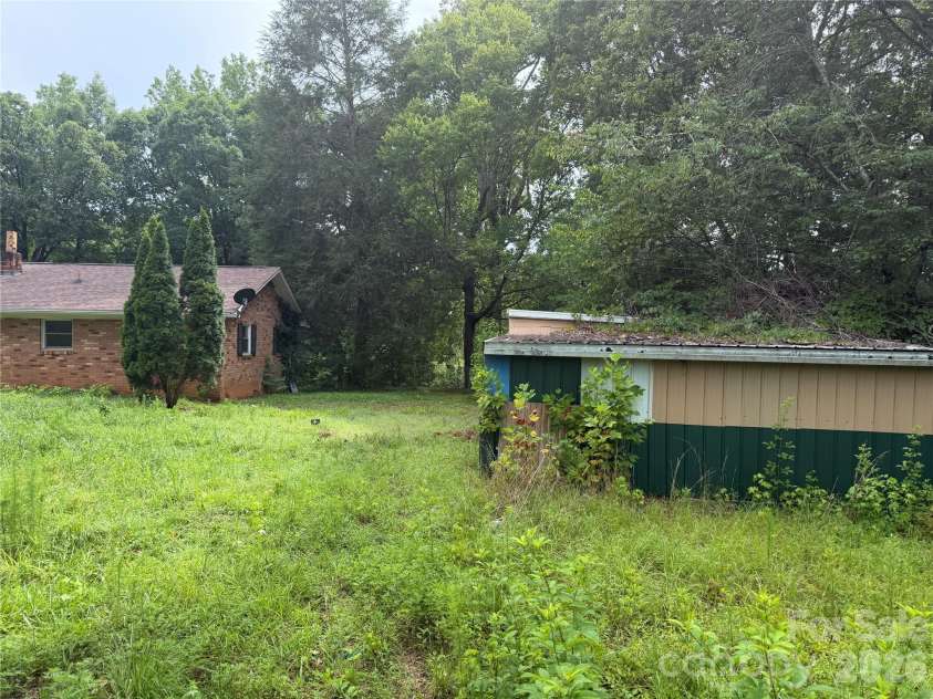 3247 Gastonia Highway, Lincolnton, NC 28092.  MLS# CAR4403127, YatesRealty ID 38654. 