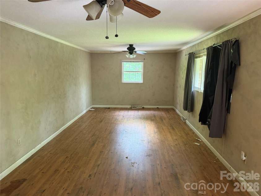 3247 Gastonia Highway, Lincolnton, NC 28092.  MLS# CAR4403127, YatesRealty ID 38654. 