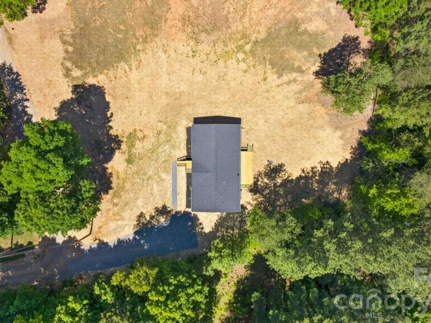 170 Harvick Lane, Lexington, NC 27292.  MLS# CAR4381928, YatesRealty ID 38659. 