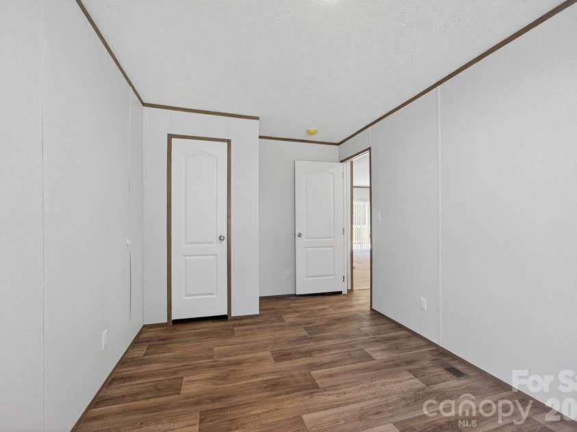 170 Harvick Lane, Lexington, NC 27292.  MLS# CAR4381928, YatesRealty ID 38659. Bedroom 2