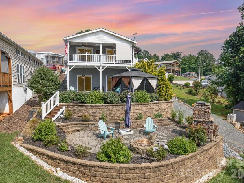 132 Eagle Drive, New London, NC 28127.  MLS# CAR4356390, YatesRealty ID 3866. 