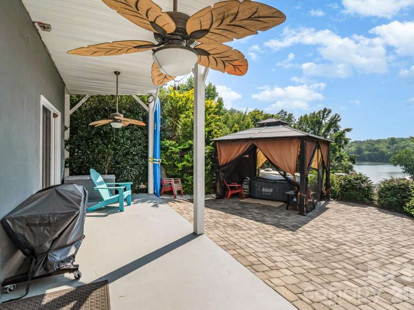 132 Eagle Drive, New London, NC 28127.  MLS# CAR4356390, YatesRealty ID 3866. 