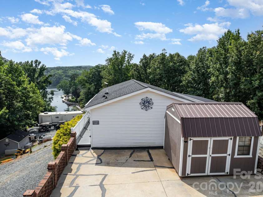 132 Eagle Drive, New London, NC 28127.  MLS# CAR4356390, YatesRealty ID 3866. 