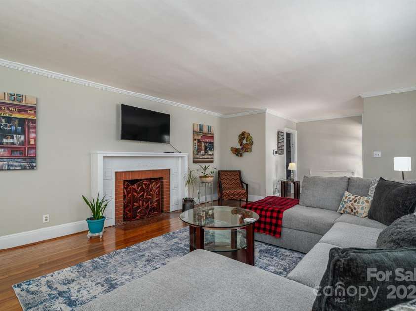 408 Elizabeth Street, Gastonia, NC 28054.  MLS# CAR4211160, YatesRealty ID 3866. 