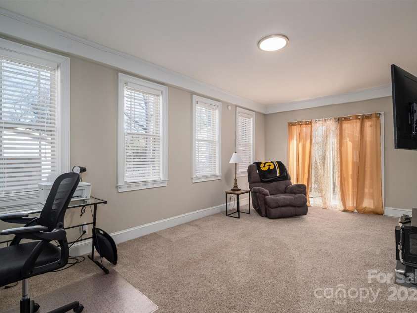 408 Elizabeth Street, Gastonia, NC 28054.  MLS# CAR4211160, YatesRealty ID 3866. 