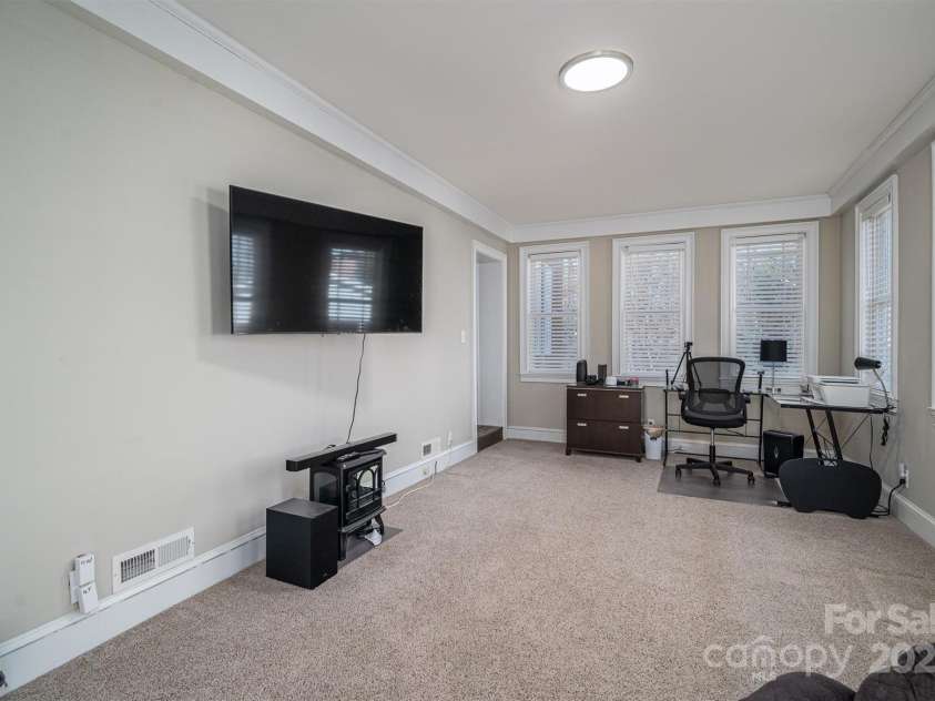 408 Elizabeth Street, Gastonia, NC 28054.  MLS# CAR4211160, YatesRealty ID 3866. 