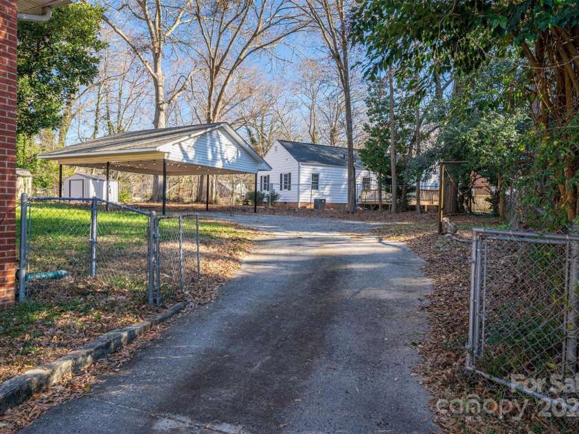 408 Elizabeth Street, Gastonia, NC 28054.  MLS# CAR4211160, YatesRealty ID 3866. 