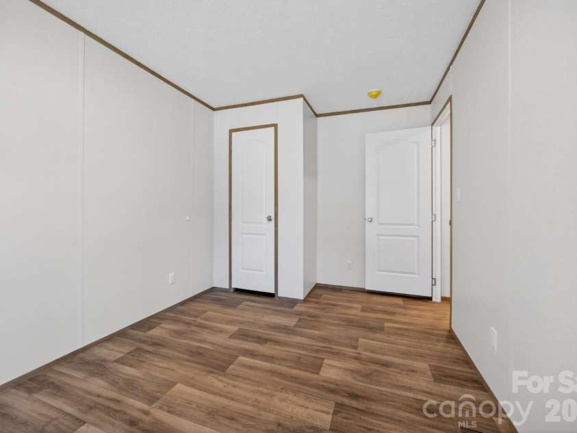 194 Harvick Lane, Lexington, NC 27294.  MLS# CAR4381941, YatesRealty ID 38660. Bedroom 3