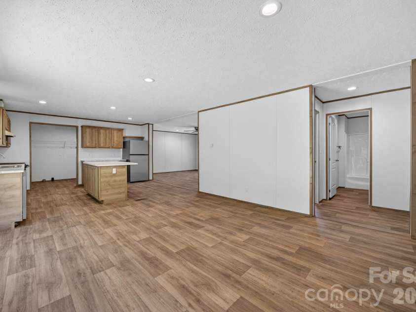 194 Harvick Lane, Lexington, NC 27294.  MLS# CAR4381941, YatesRealty ID 38660. Dining Area/Kitchen