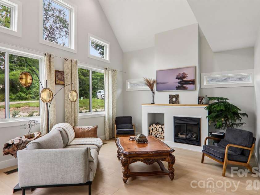 18 Baker Place, Arden, NC 28704.  MLS# CAR4405675, YatesRealty ID 38661. 