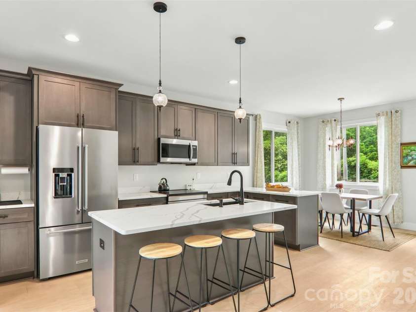 18 Baker Place, Arden, NC 28704.  MLS# CAR4405675, YatesRealty ID 38661. 