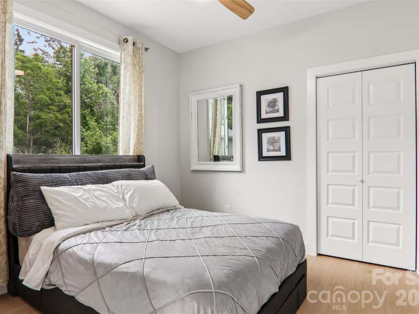 18 Baker Place, Arden, NC 28704.  MLS# CAR4405675, YatesRealty ID 38661. 