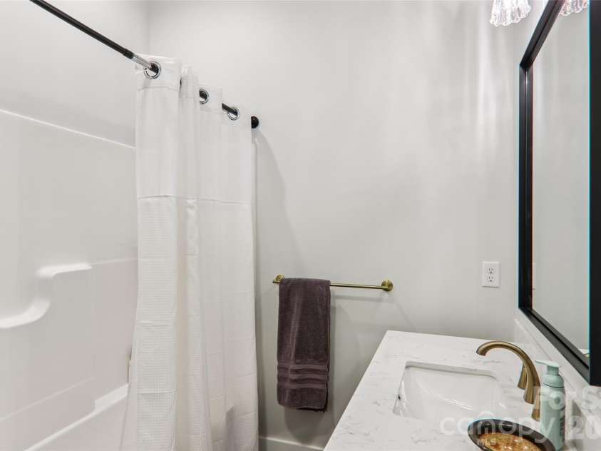 18 Baker Place, Arden, NC 28704.  MLS# CAR4405675, YatesRealty ID 38661. 