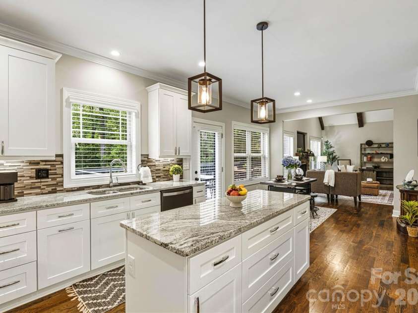 6515 Havencrest Drive, Denver, NC 28037.  MLS# CAR4403228, YatesRealty ID 38662. 