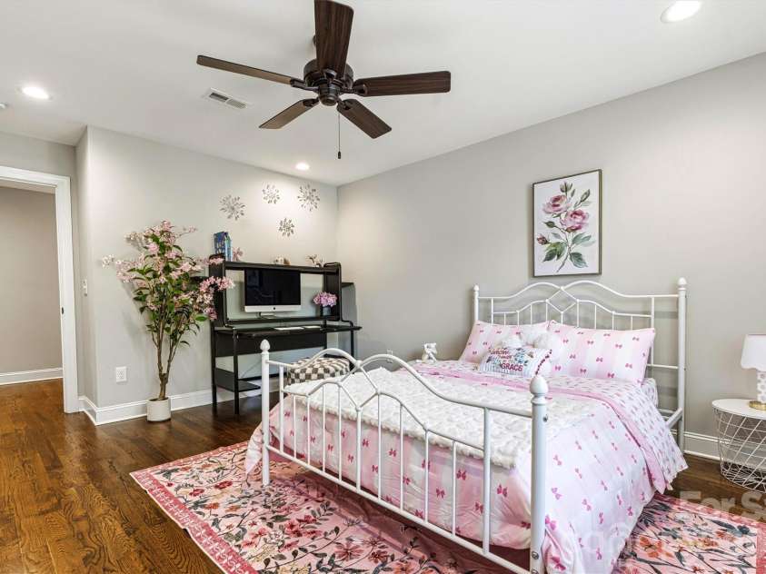 6515 Havencrest Drive, Denver, NC 28037.  MLS# CAR4403228, YatesRealty ID 38662. 