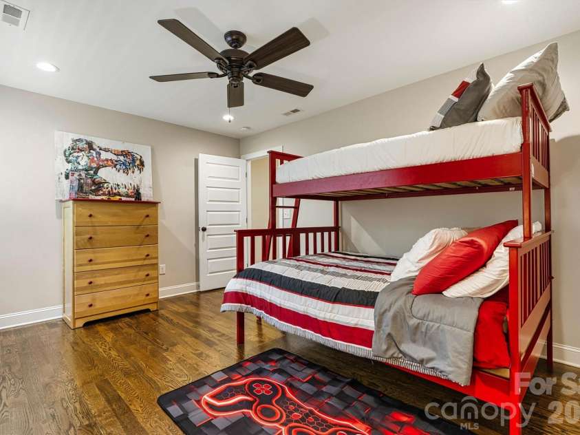 6515 Havencrest Drive, Denver, NC 28037.  MLS# CAR4403228, YatesRealty ID 38662. 
