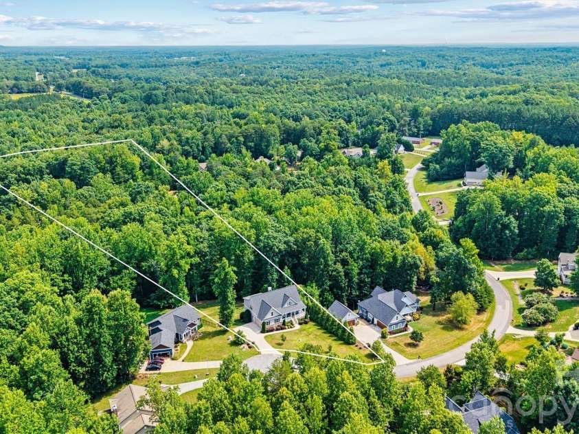 6515 Havencrest Drive, Denver, NC 28037.  MLS# CAR4403228, YatesRealty ID 38662. 