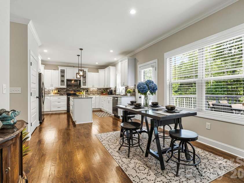 6515 Havencrest Drive, Denver, NC 28037.  MLS# CAR4403228, YatesRealty ID 38662. The Great Room flows into the Kitchen naturally.