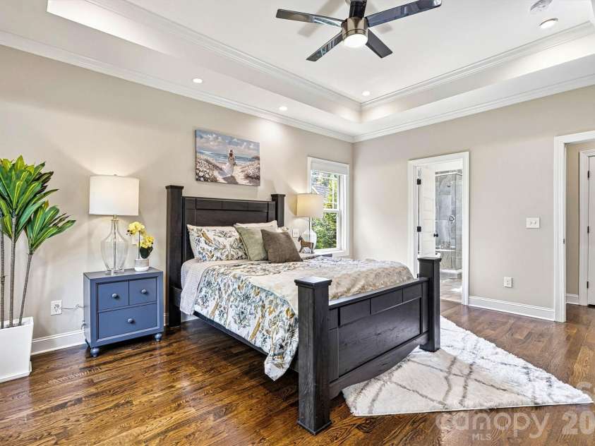 6515 Havencrest Drive, Denver, NC 28037.  MLS# CAR4403228, YatesRealty ID 38662. Tray ceiling and recessed lighting