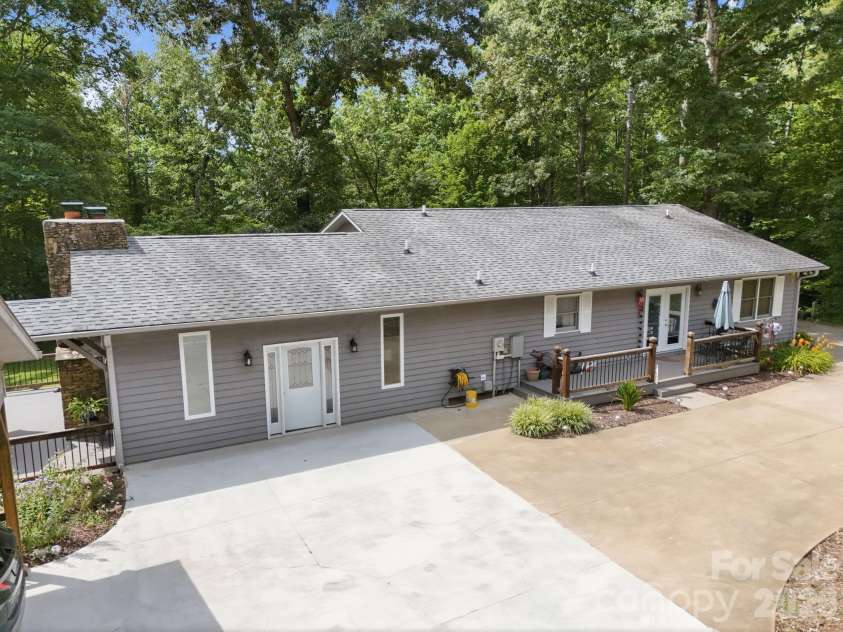 798 Worley Road, Marion, NC 28752.  MLS# CAR4403363, YatesRealty ID 38664. 