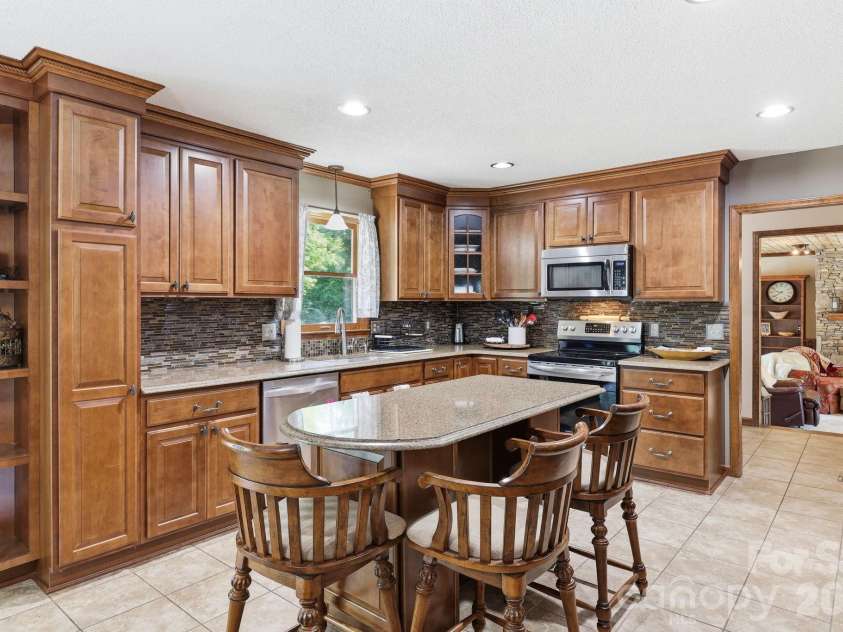 798 Worley Road, Marion, NC 28752.  MLS# CAR4403363, YatesRealty ID 38664. 