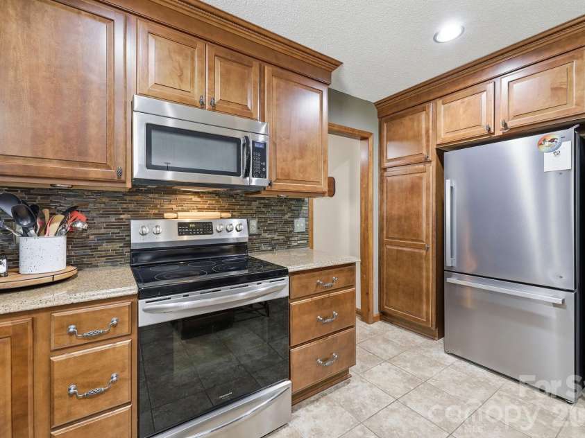 798 Worley Road, Marion, NC 28752.  MLS# CAR4403363, YatesRealty ID 38664. 
