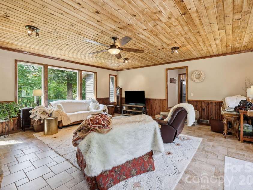 798 Worley Road, Marion, NC 28752.  MLS# CAR4403363, YatesRealty ID 38664. 