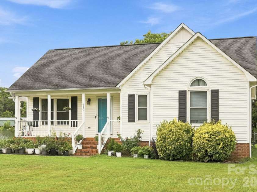 610 Winding Way Drive, Monroe, NC 28110.  MLS# CAR4404490, YatesRealty ID 38665. 