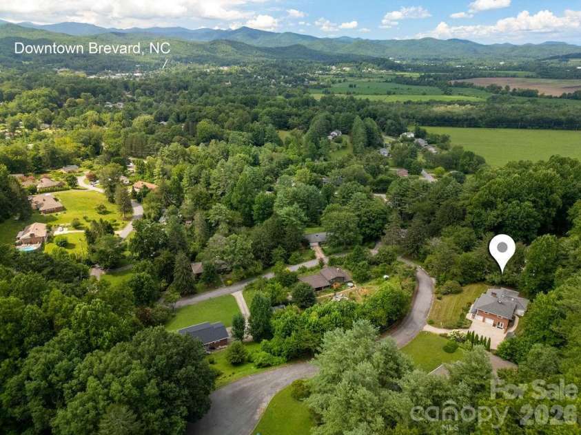 337 Delphia Drive, Brevard, NC 28712.  MLS# CAR4405674, YatesRealty ID 38667. 