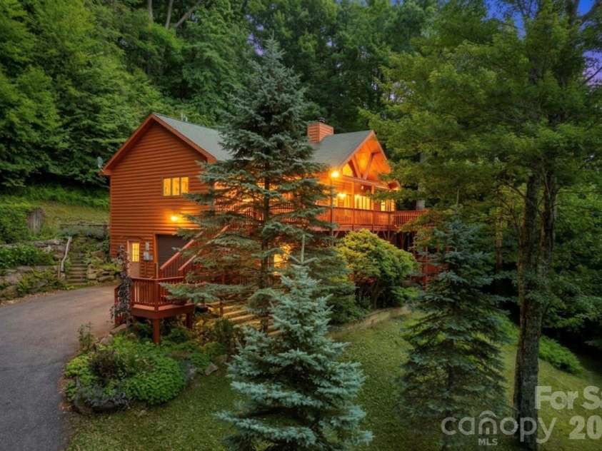 3182 El Miner Drive, Mars Hill, NC 28754.  MLS# CAR4399109, YatesRealty ID 38668. 
