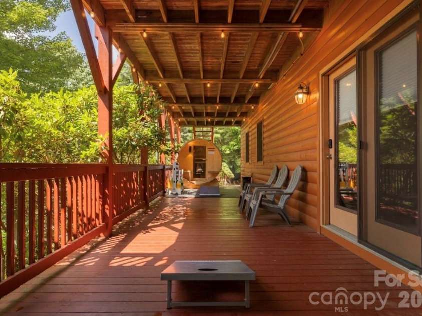 3182 El Miner Drive, Mars Hill, NC 28754.  MLS# CAR4399109, YatesRealty ID 38668. 