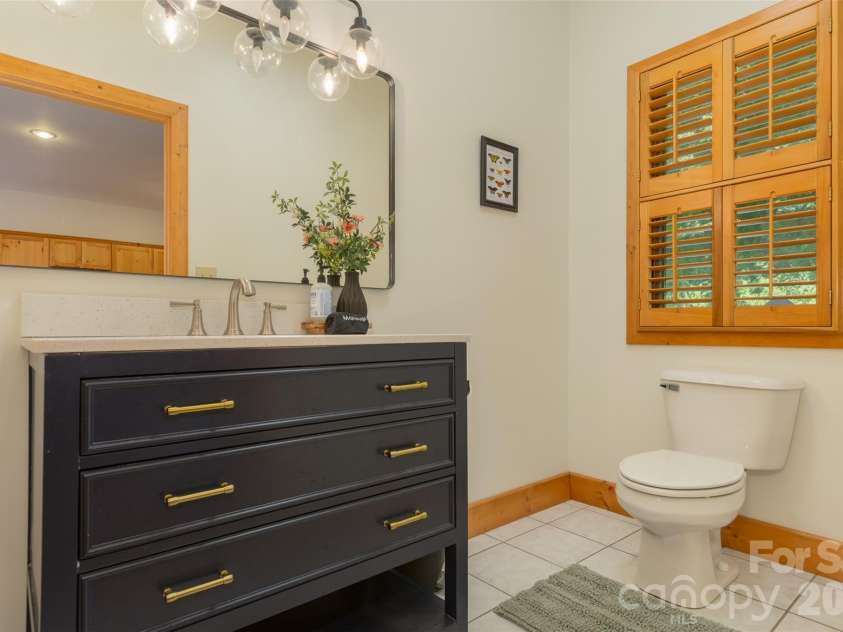 3182 El Miner Drive, Mars Hill, NC 28754.  MLS# CAR4399109, YatesRealty ID 38668. 
