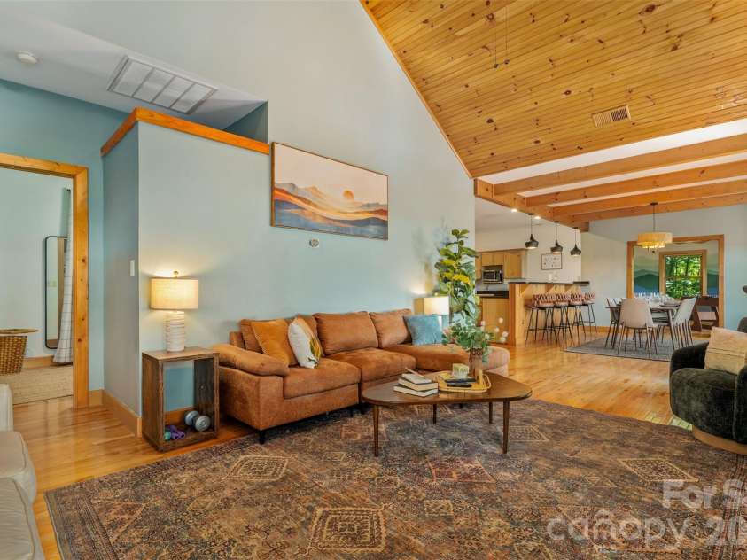 3182 El Miner Drive, Mars Hill, NC 28754.  MLS# CAR4399109, YatesRealty ID 38668. 