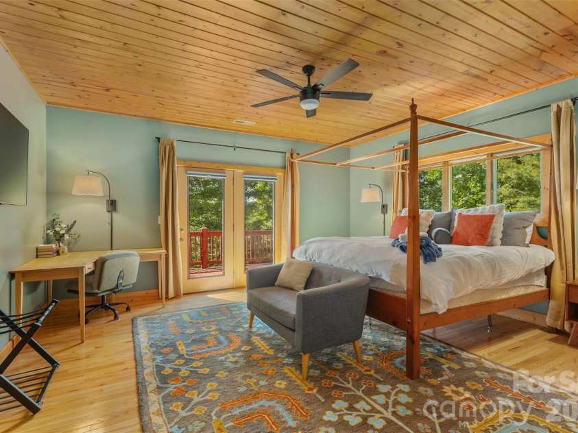 3182 El Miner Drive, Mars Hill, NC 28754.  MLS# CAR4399109, YatesRealty ID 38668. 