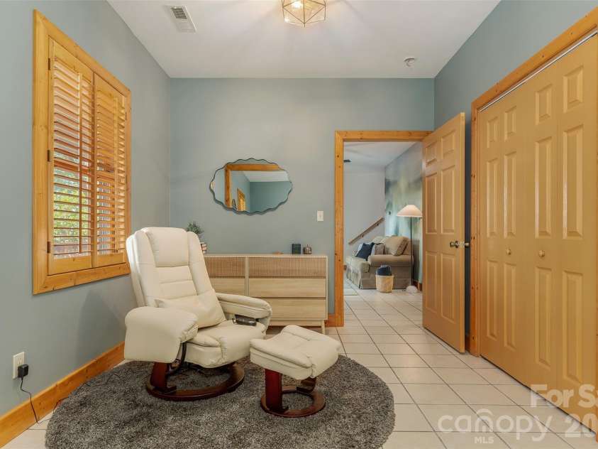 3182 El Miner Drive, Mars Hill, NC 28754.  MLS# CAR4399109, YatesRealty ID 38668. 