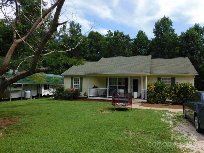 14440 Highway 55 Highway, Blacksburg, SC 29702.  MLS# CAR4277389, YatesRealty ID 3867. 