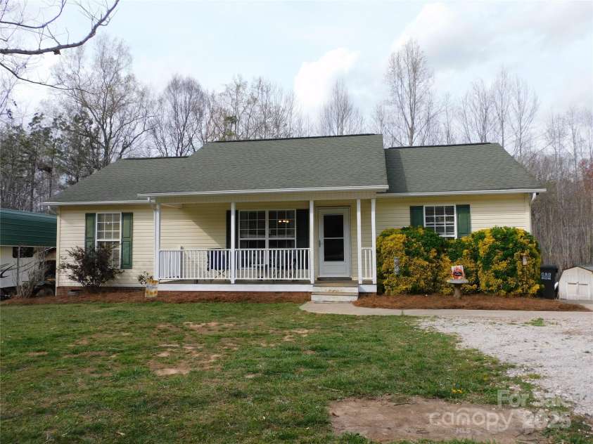 14440 Highway 55 Highway, Blacksburg, SC 29702.  MLS# CAR4277389, YatesRealty ID 3867. 