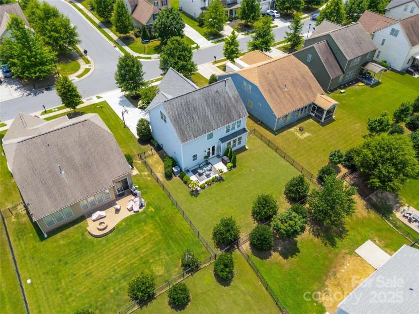 17622 Austins Creek Drive, Charlotte, NC 28278.  MLS# CAR4278255, YatesRealty ID 3867. 