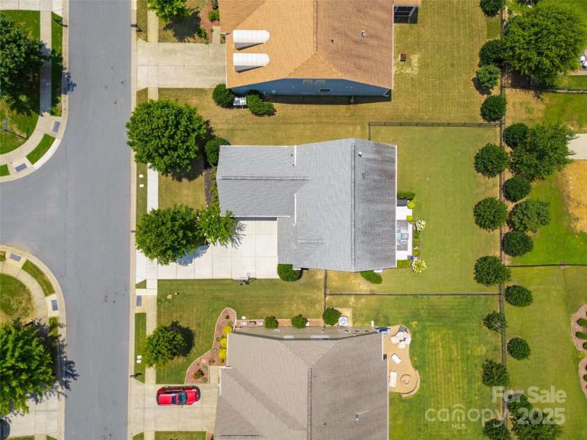 17622 Austins Creek Drive, Charlotte, NC 28278.  MLS# CAR4278255, YatesRealty ID 3867. 