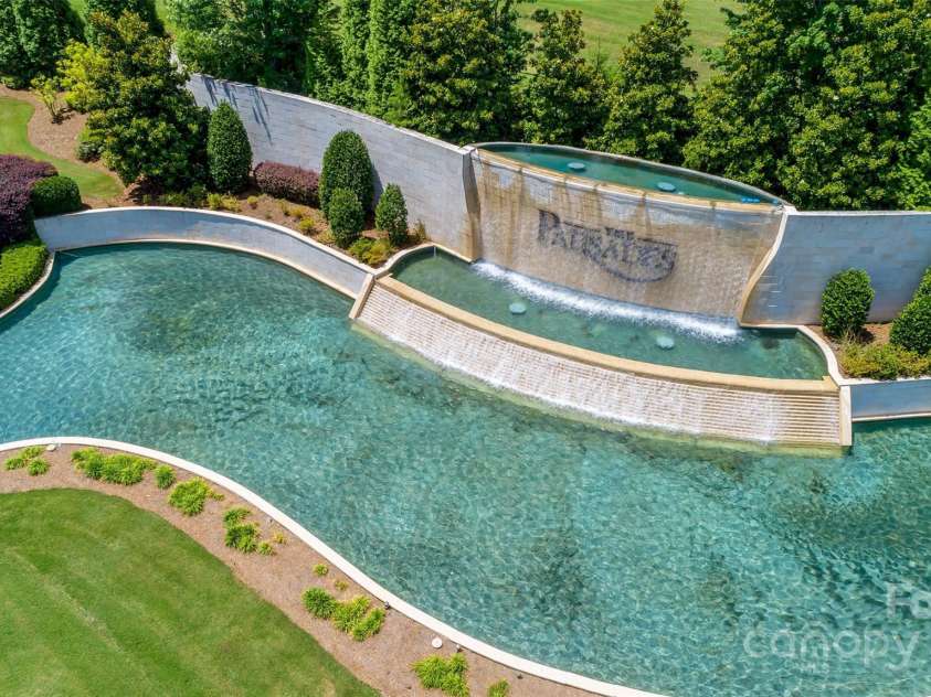 17622 Austins Creek Drive, Charlotte, NC 28278.  MLS# CAR4278255, YatesRealty ID 3867. 